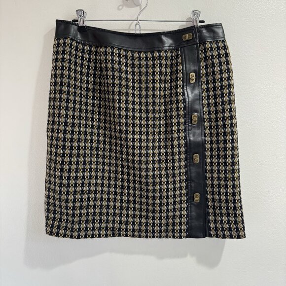 Talbots Skirt 12 Italian Fabric Tweed Wool Turn Lock Buttons Black Gold Leather - Picture 1 of 7